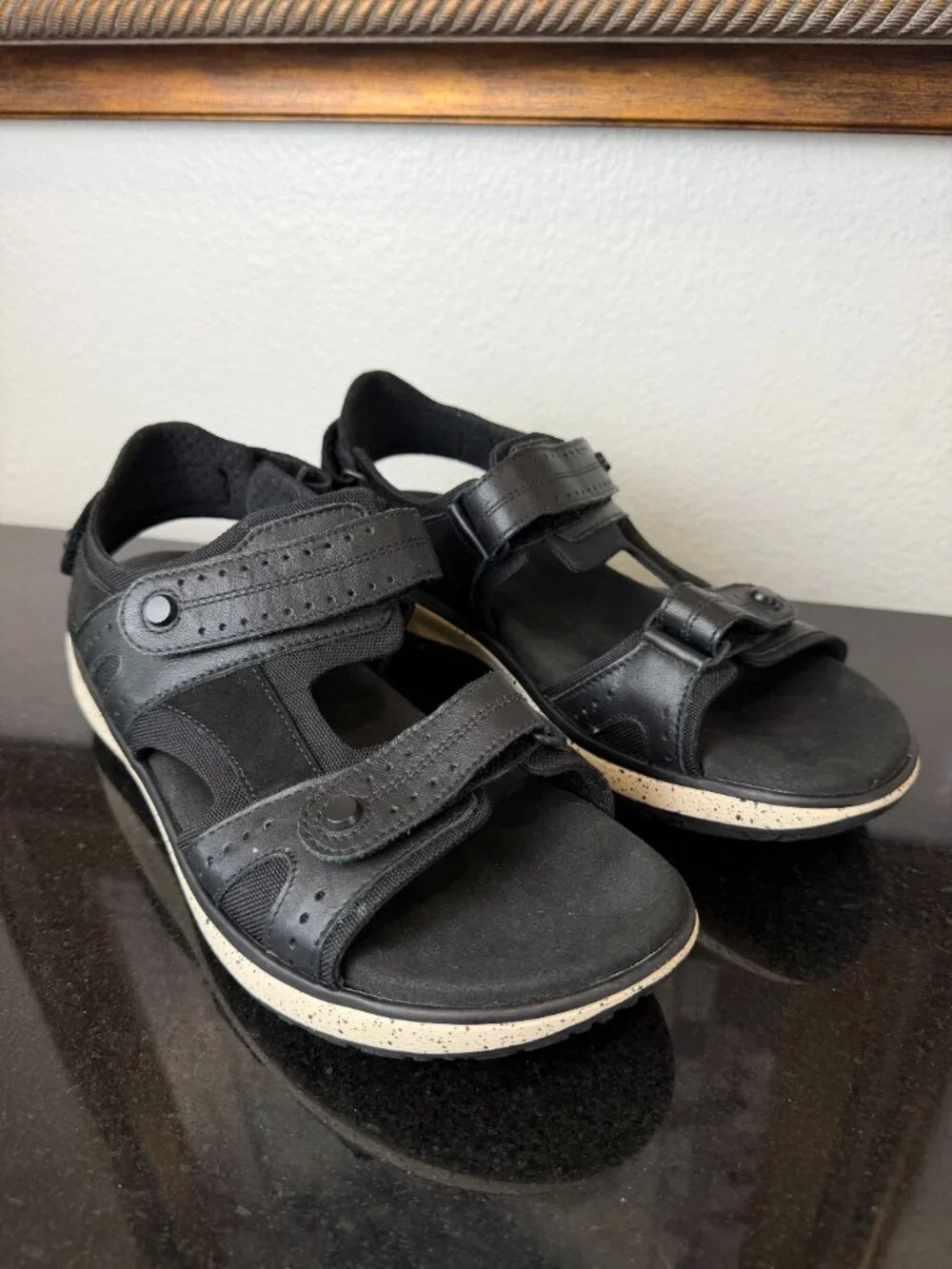 SAS Maverick Sport men’s Black‎ Leather Sandals size 10N